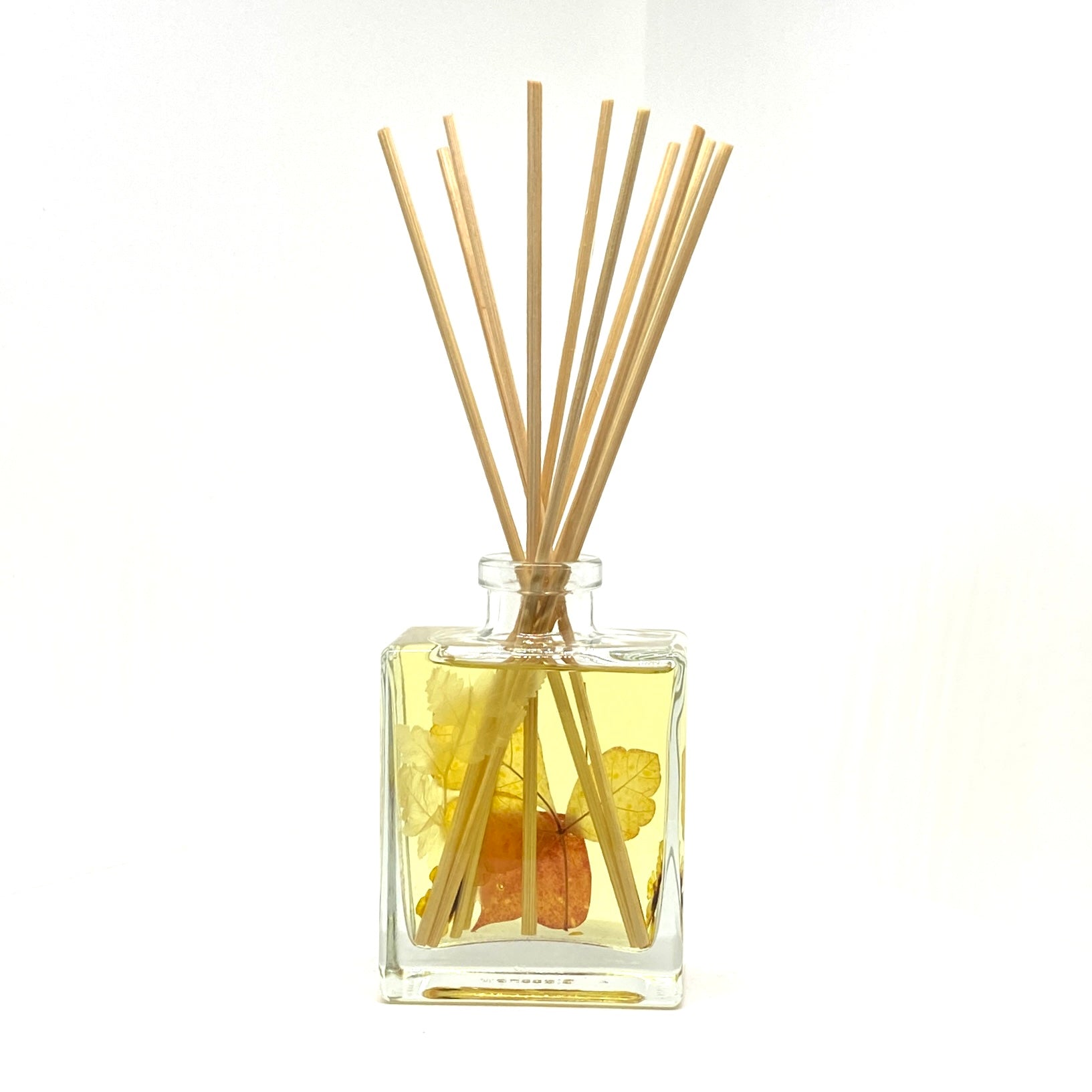 honey tobacco reed diffuser Honey Tobacco Botanical Diffuser 4oz